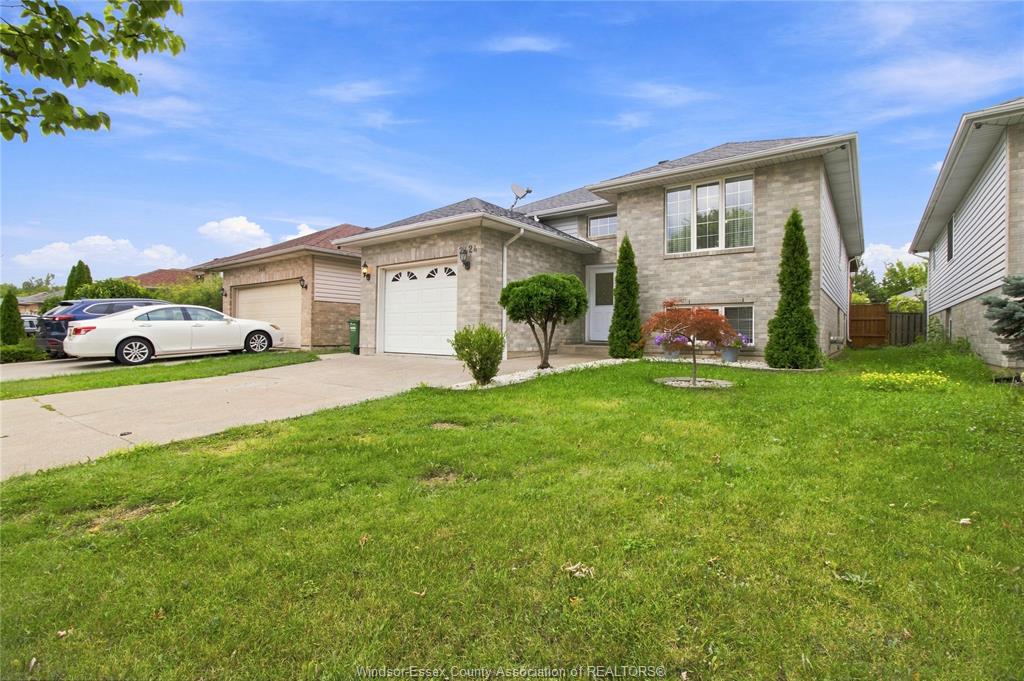 MLS# 26020710: 2424 TIMBERCREST Avenue, Windsor, Canada
