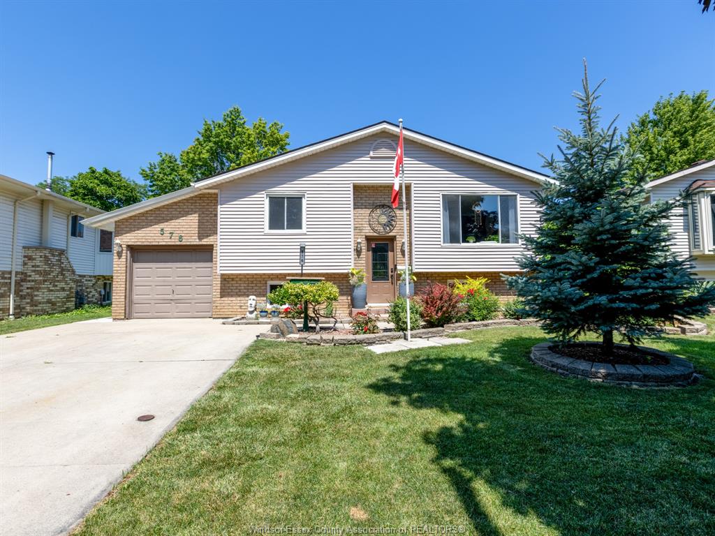 MLS# 26020685: 576 RICHMOND, Amherstburg, Canada