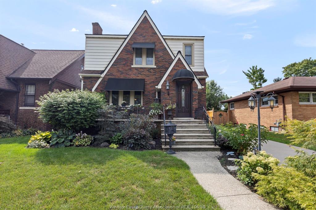 MLS# 26020727: 2079 VERDUN, Windsor, Canada