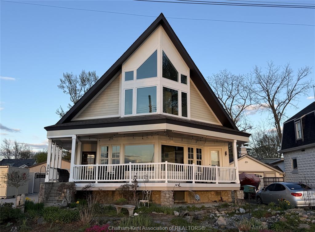 MLS# 26020738: 3508 WATER Street, Sombra, Canada