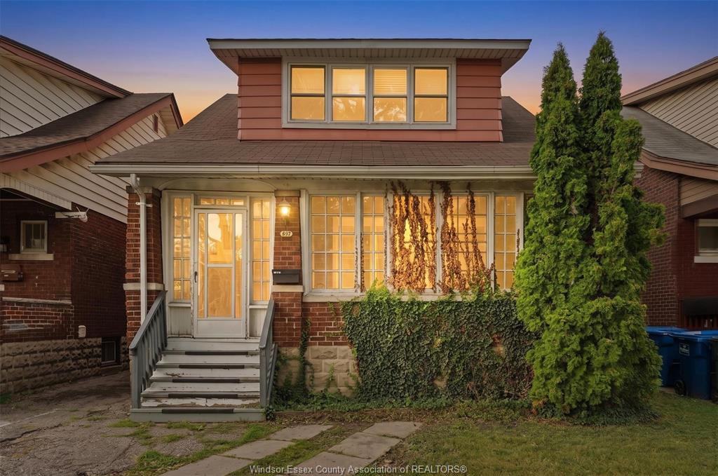 MLS# 26020723: 497 RANKIN Avenue, Windsor, Canada