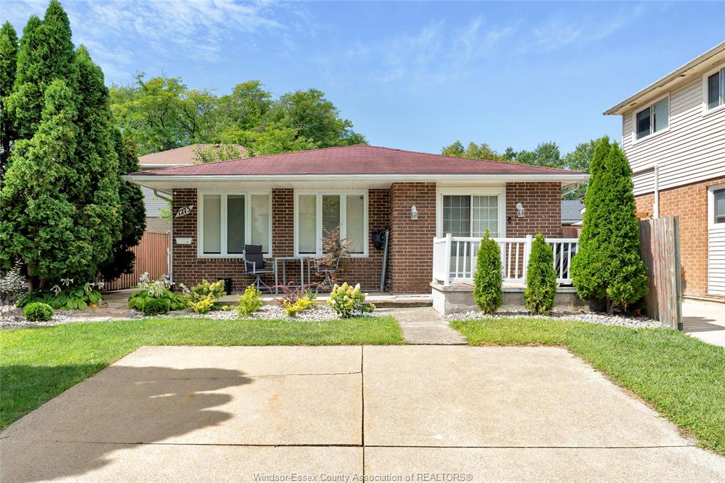 MLS# 26020751: 1273 AIRE Place, Windsor, Canada