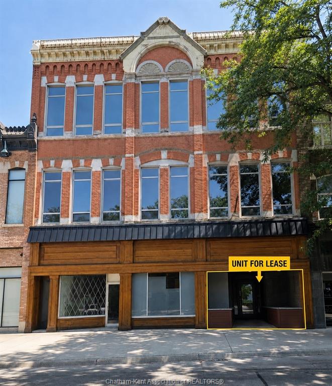 MLS# 26020880: 85 King Street, Chatham, Canada