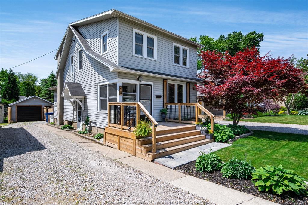 MLS# 26021032: 25 Stanley Street, Kingsville, Canada