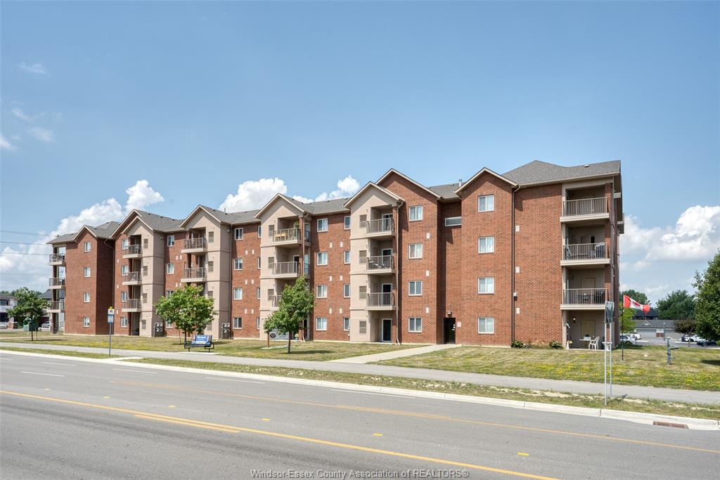 MLS# 26021143: 2650 Sandwich West Parkway Unit# 411, LaSalle, Canada