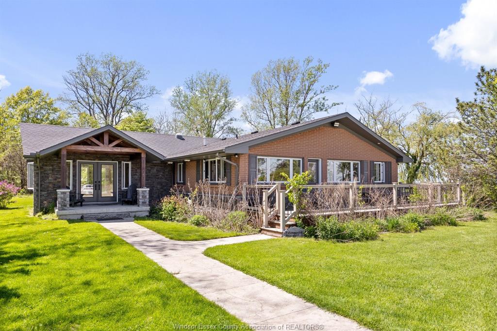 MLS# 26021183: 16660 COUTURE BEACH, Lakeshore, Canada
