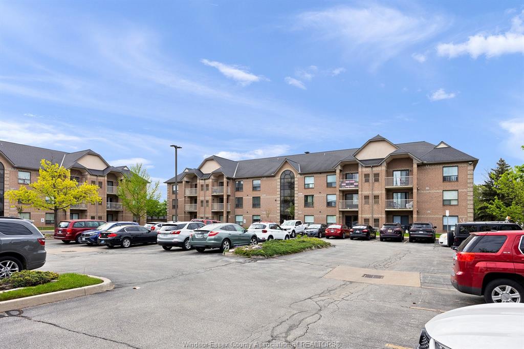 MLS# 26021280: 451 GRAND MARAIS Road Unit# 114, Windsor, Canada