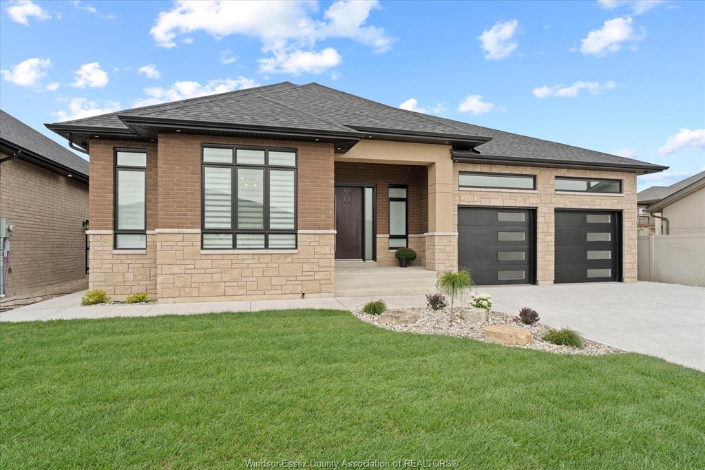 MLS# 26021370: 6215 CHESTNUT Street, LaSalle, Canada