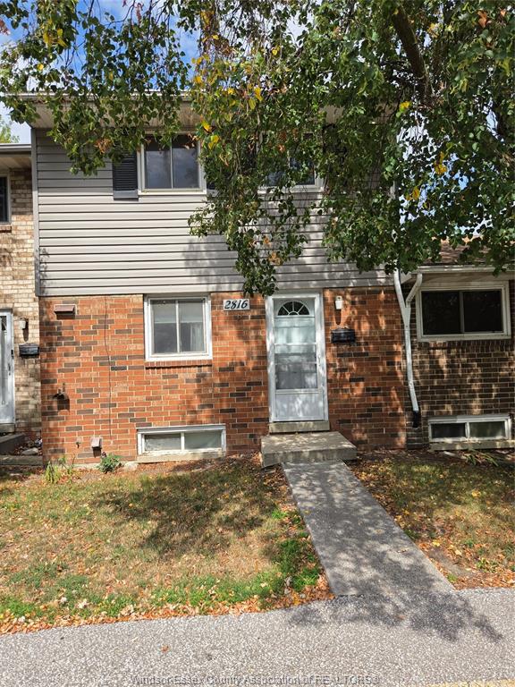 MLS# 26021394: 2816 Meadowbrook Lane, Windsor, Canada