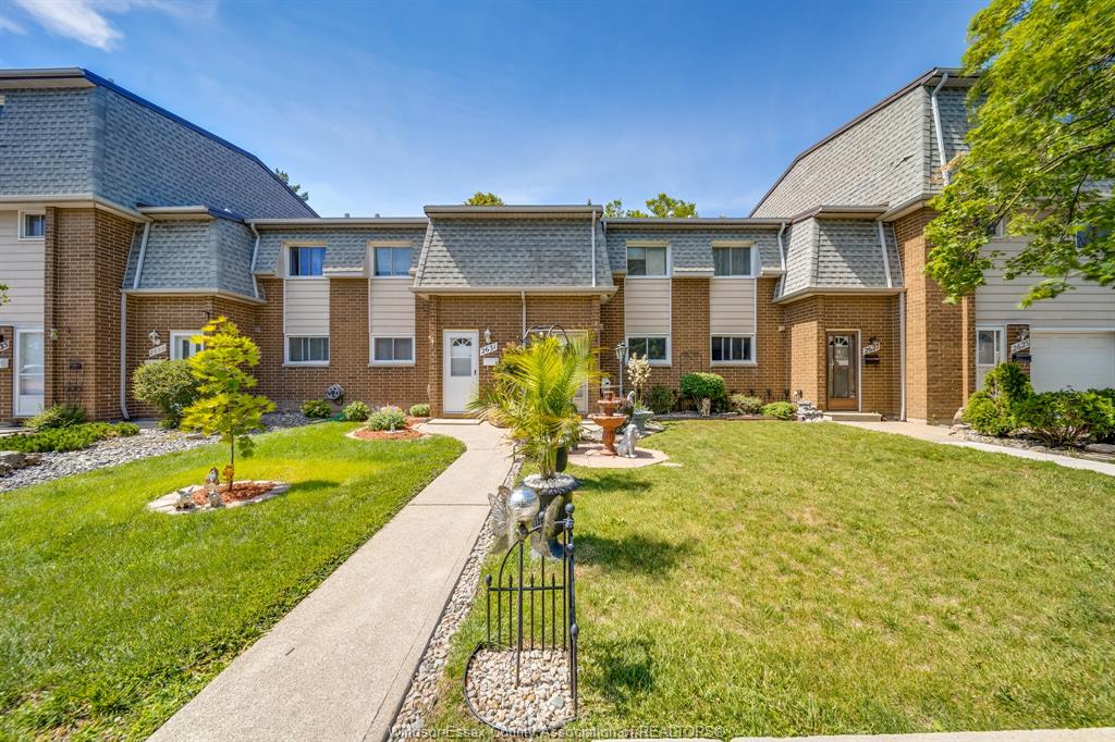 MLS# 26021403: 2629 VINE Court Unit# 54, Windsor, Canada