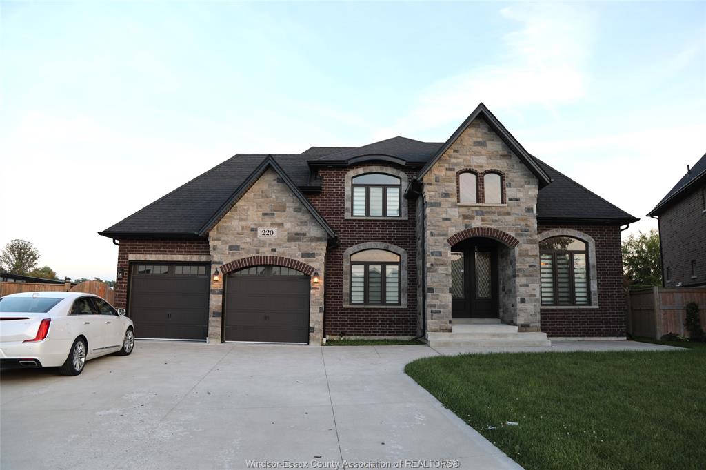 MLS# 26021555: 220 RAFIH, Lakeshore, Canada