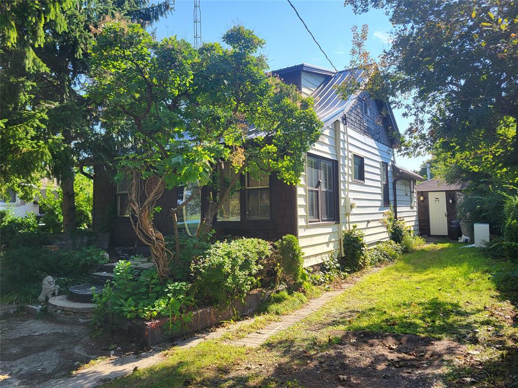 MLS# 26021629: 19 MONK Street, Point Edward, Canada