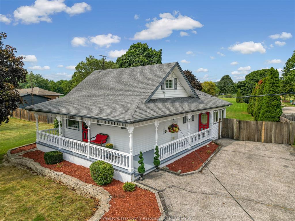 MLS# 26021636: 1073 Martin Lane, LaSalle, Canada