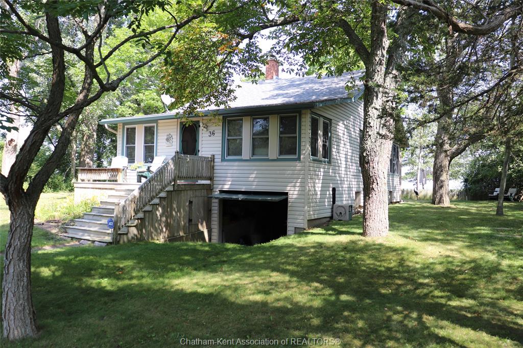 MLS# 26021378: 17818 Lakeshore Road, Rondeau Park, Canada