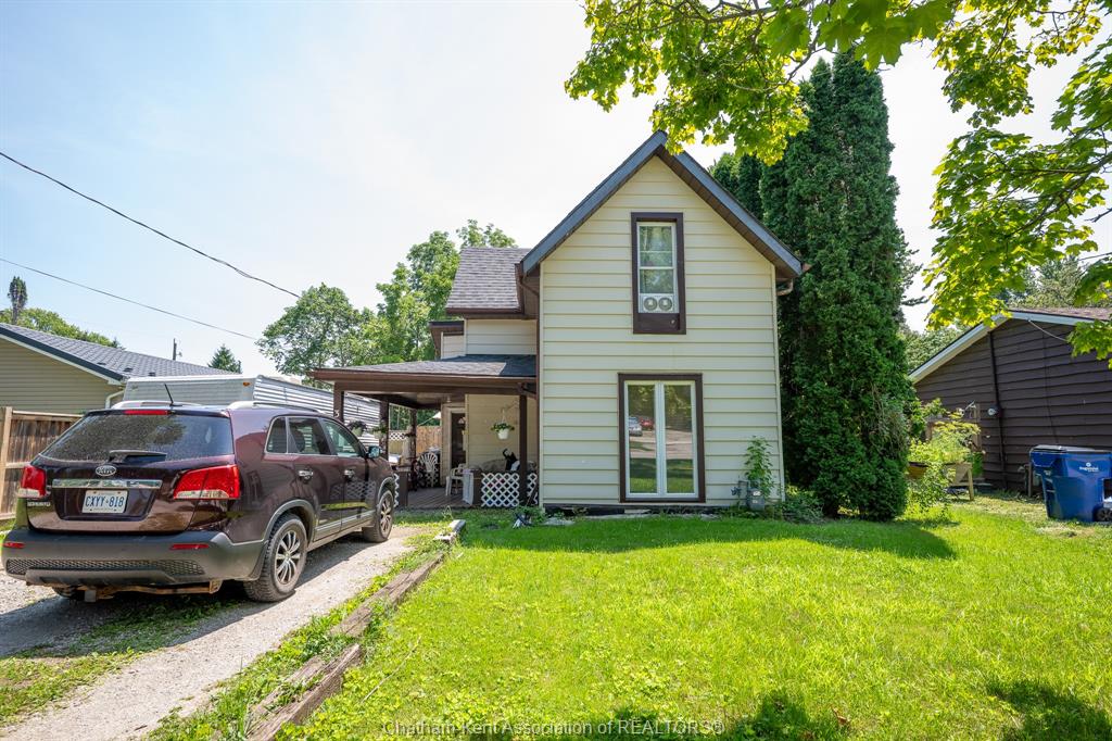 MLS# 26021672: 34 CAMPBELL Street, Chatham, Canada