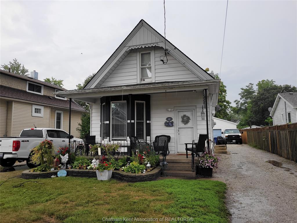 MLS# 26021705: 48 Wilson Avenue, Chatham, Canada