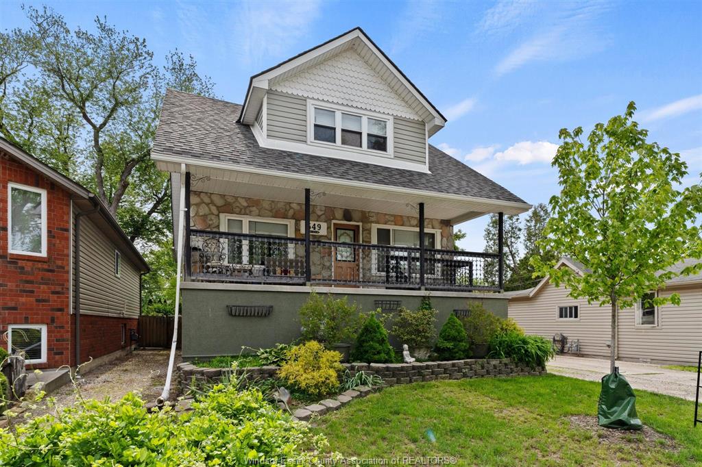 MLS# 26021916: 549 CLOVER, Windsor, Canada