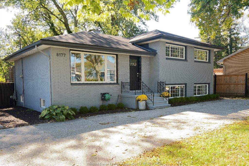 MLS# 26021956: 8177 RIVERSIDE Drive, Windsor, Canada