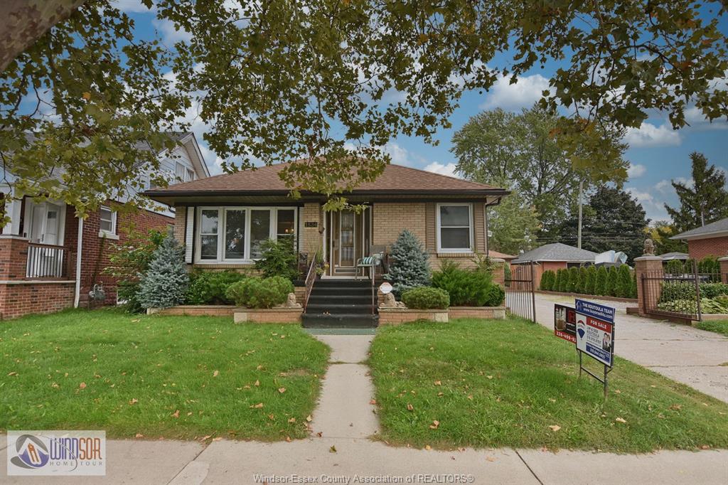 MLS# 26022018: 1534 PILLETTE Road, Windsor, Canada