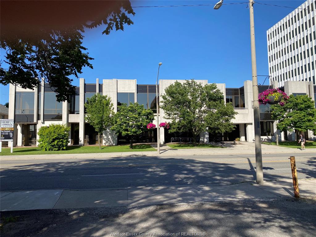 MLS# 26022467: 850 OUELLETTE Avenue Unit# MAIN, Windsor, Canada