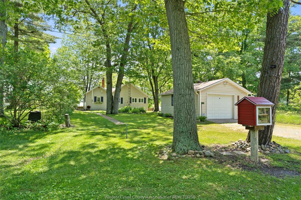 MLS# 26022512: 17520 Lakeshore Road, Rondeau Park, Canada