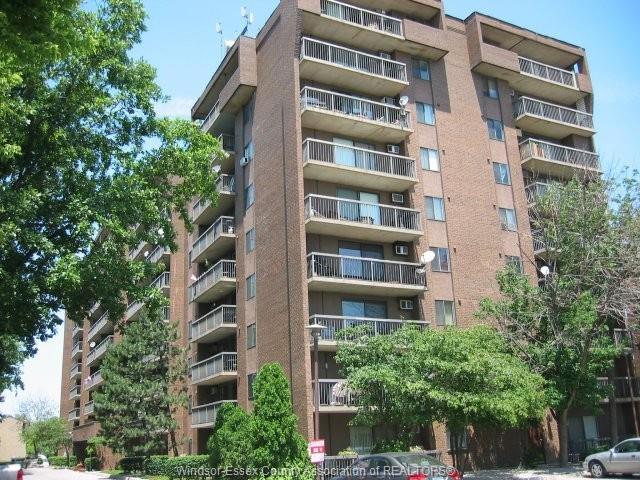 MLS# 26022621: 3936 WYANDOTTE Street Unit# 509, Windsor, Canada