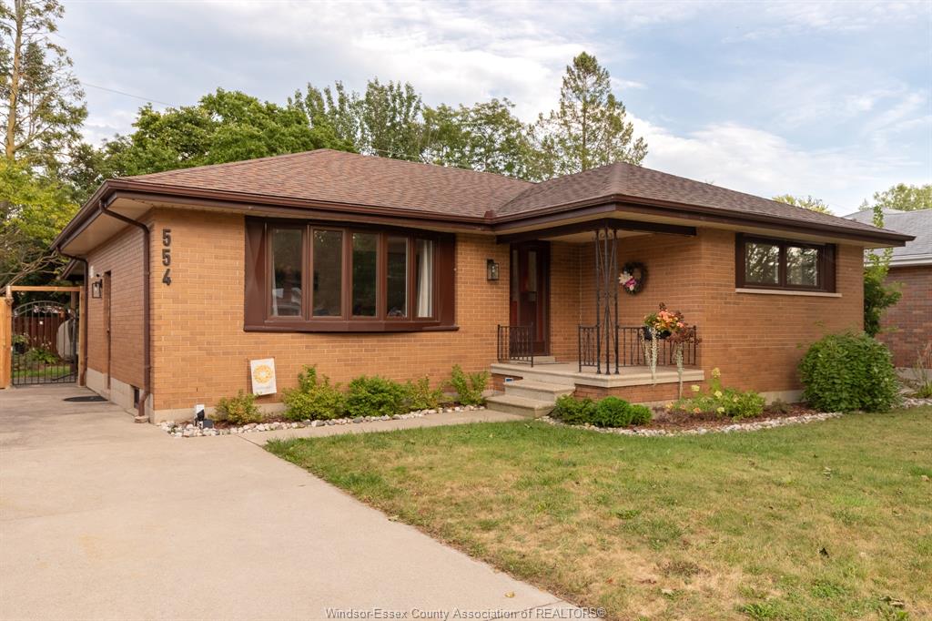 MLS# 26022676: 554 BERTHA Avenue, Windsor, Canada