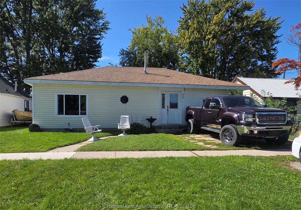 MLS# 26022612: 91 First Street, Wallaceburg, Canada