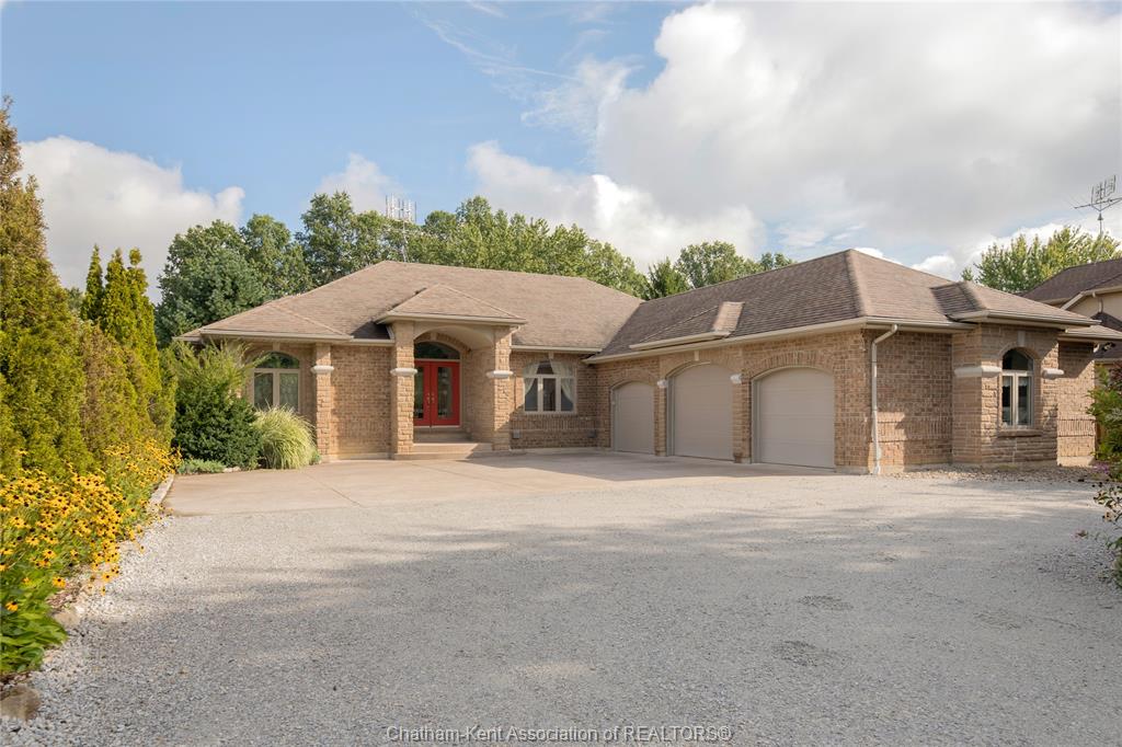 MLS# 26022276: 2958 County Rd 20 ..., Harrow, Canada