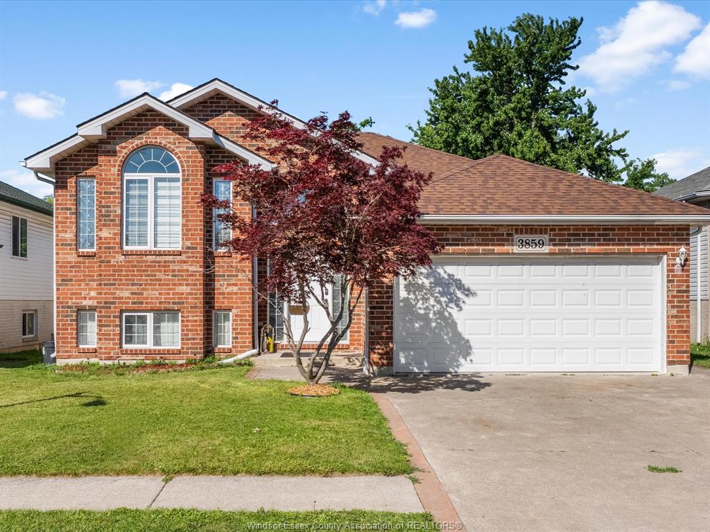 MLS# 26022706: 3859 CLARA Avenue, Windsor, Canada