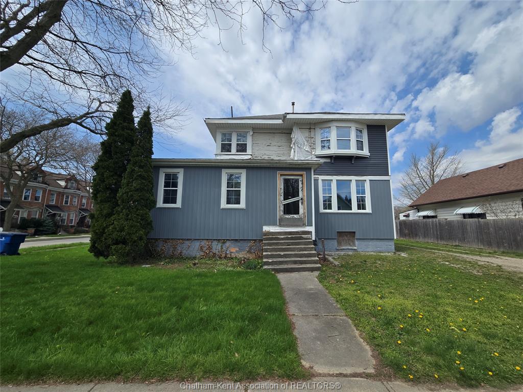 MLS# 26022726: 55 Raleigh Street, Chatham, Canada