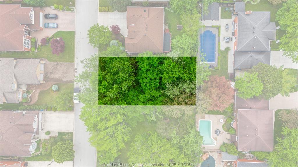 MLS# 26022686: 3699 Inglewood Avenue, Windsor, Canada