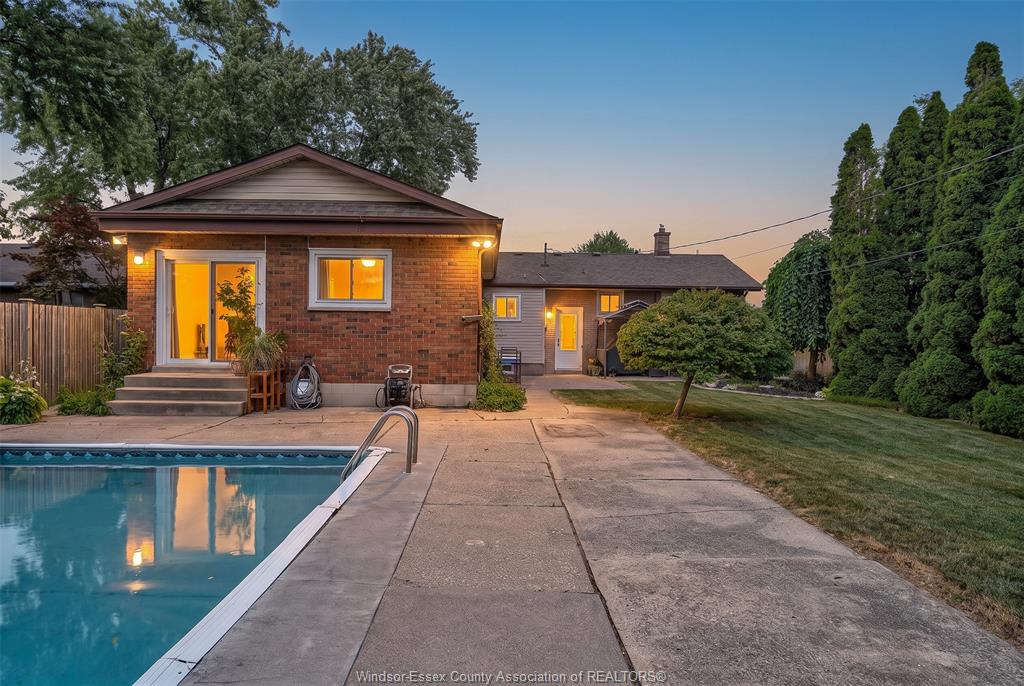 MLS# 26022925: 3417 WOODLAWN Avenue, Windsor, Canada