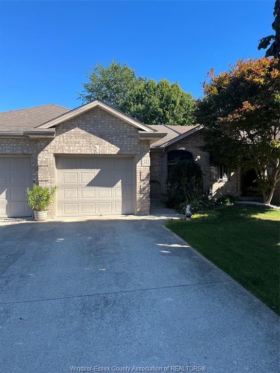 MLS# 26023120: 333 ROCKPORT Lane, Kingsville, Canada