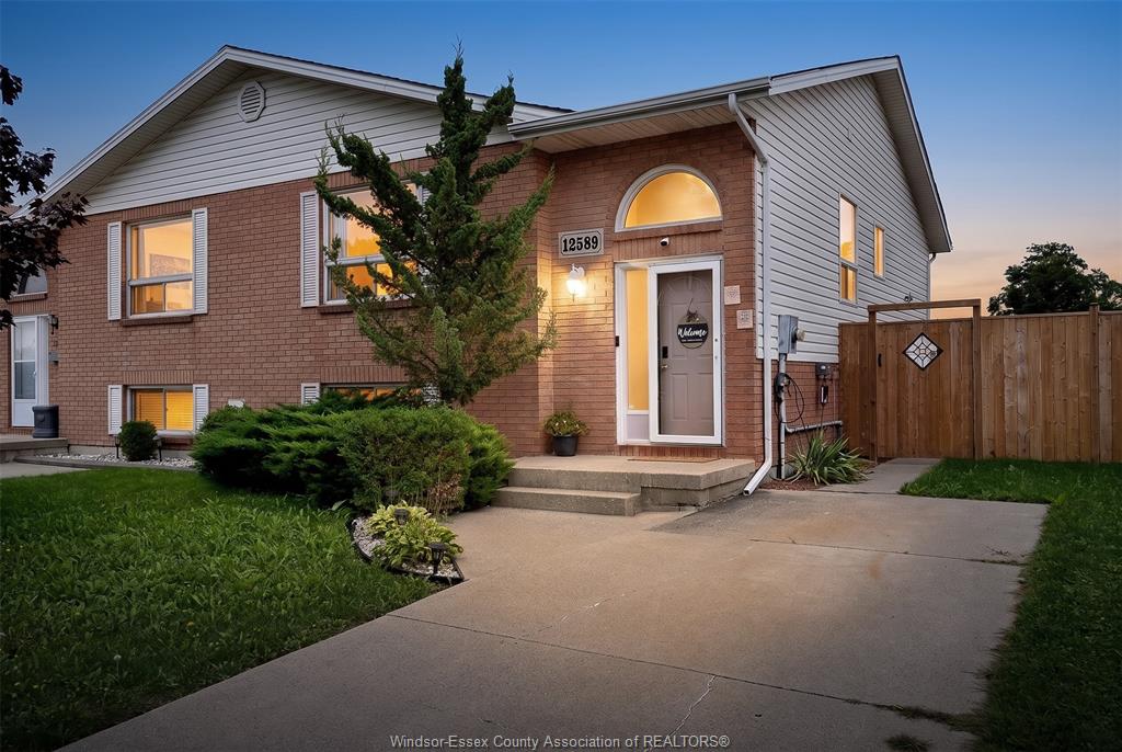 MLS# 26023237: 12589 HORWOOD Crescent, Tecumseh, Canada