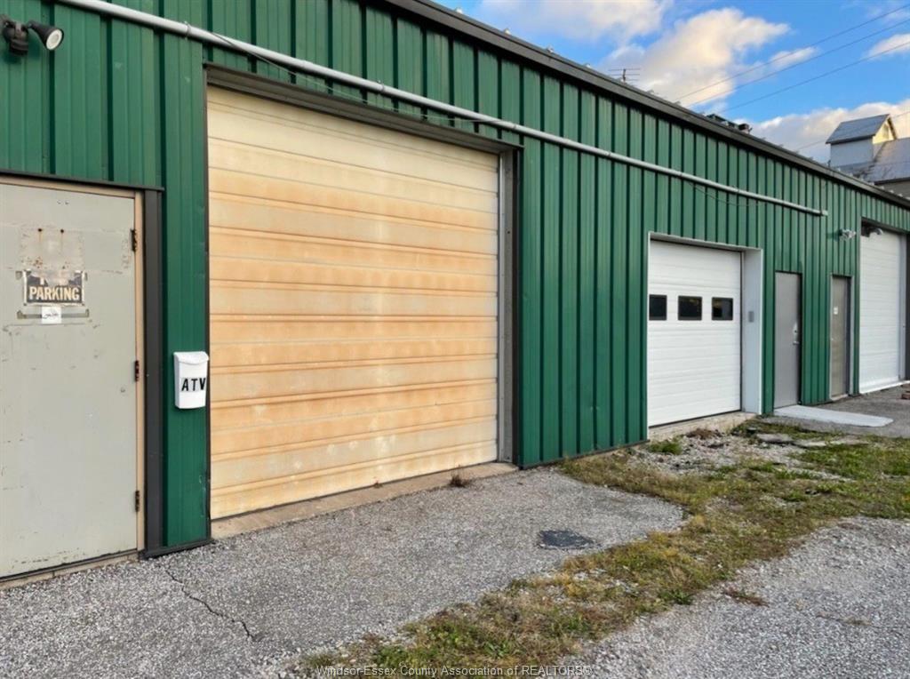 MLS# 26023252: 357 QUEEN Street Unit# REAR GARAGE, Harrow, Canada