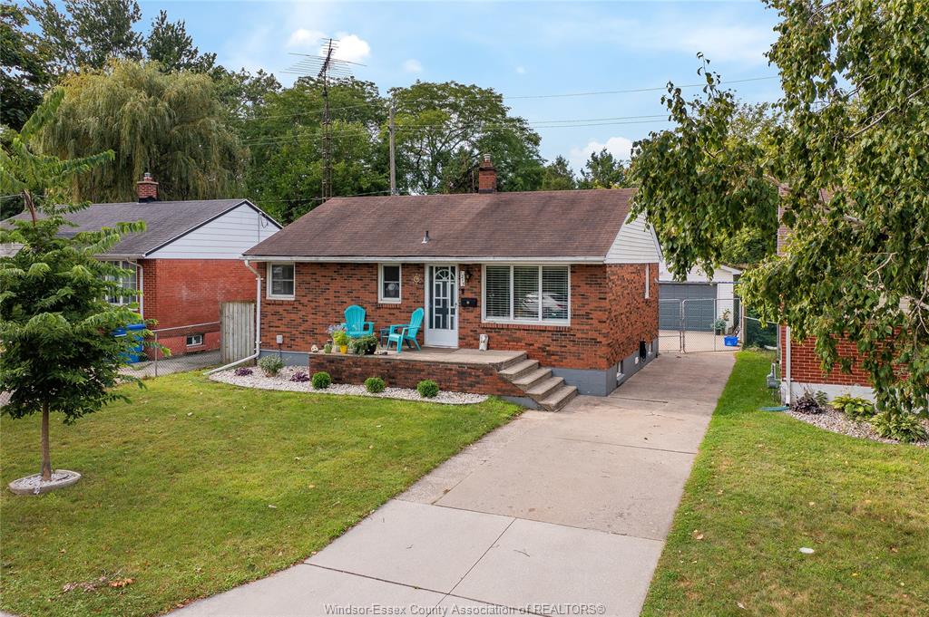 MLS# 26023273: 1215 CHAPPELL, Windsor, Canada