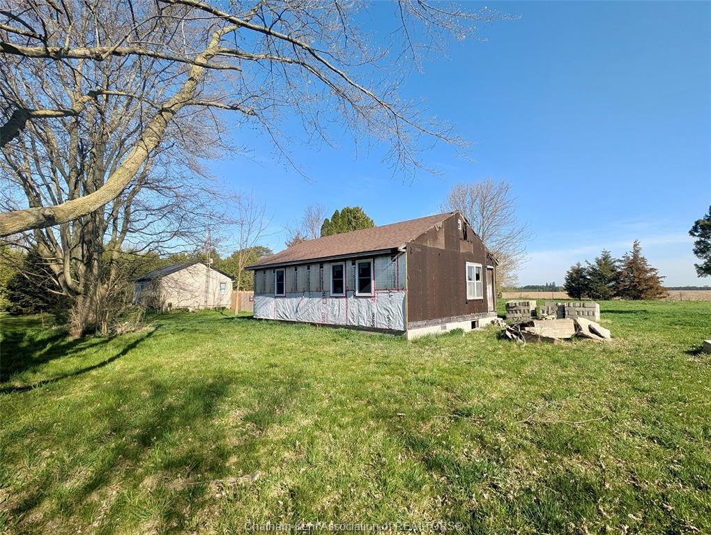 MLS# 26023005: 12003 Base Line Road, Thamesville, Canada