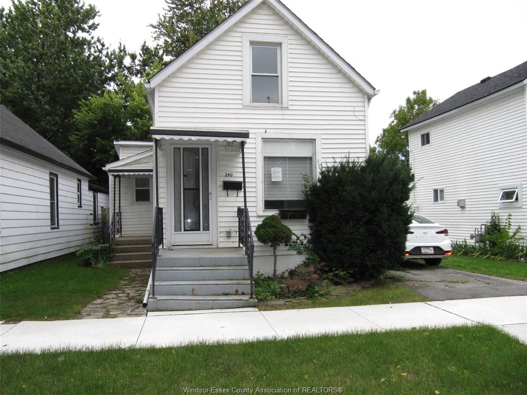 MLS# 26023337: 240 George St, Amherstburg, Canada