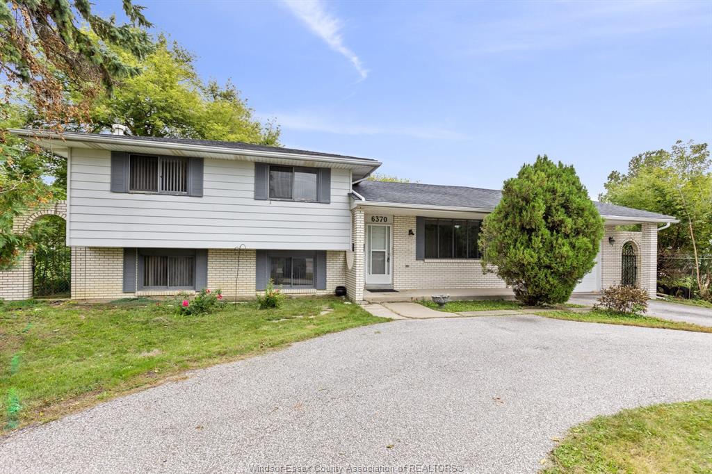 MLS# 26023434: 6370 MALDEN Road, LaSalle, Canada
