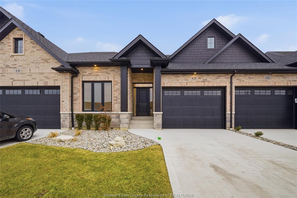 MLS# 26023468: 447 CASERTA Crescent, Lakeshore, Canada