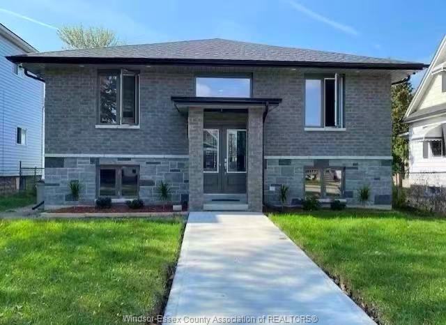 MLS# 26023500: 363 CURRY Avenue Unit# L1, Windsor, Canada