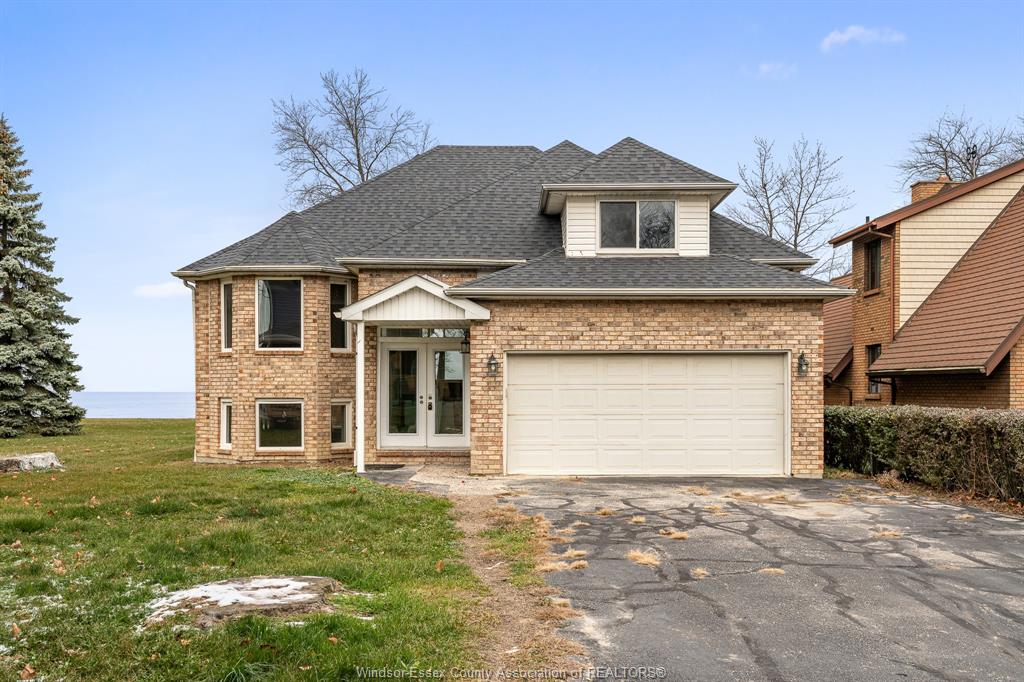 MLS# 26023505: 5530 ST. CLAIR, Lakeshore, Canada