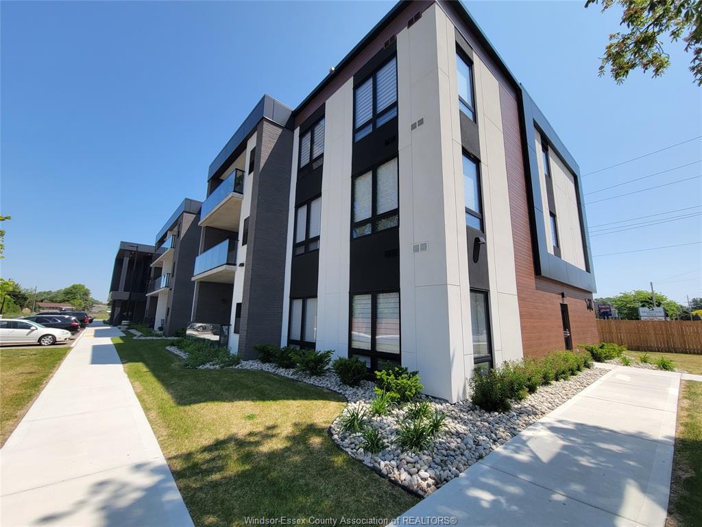 MLS# 26023524: 140 MAIN Street Unit# 304, Kingsville, Canada