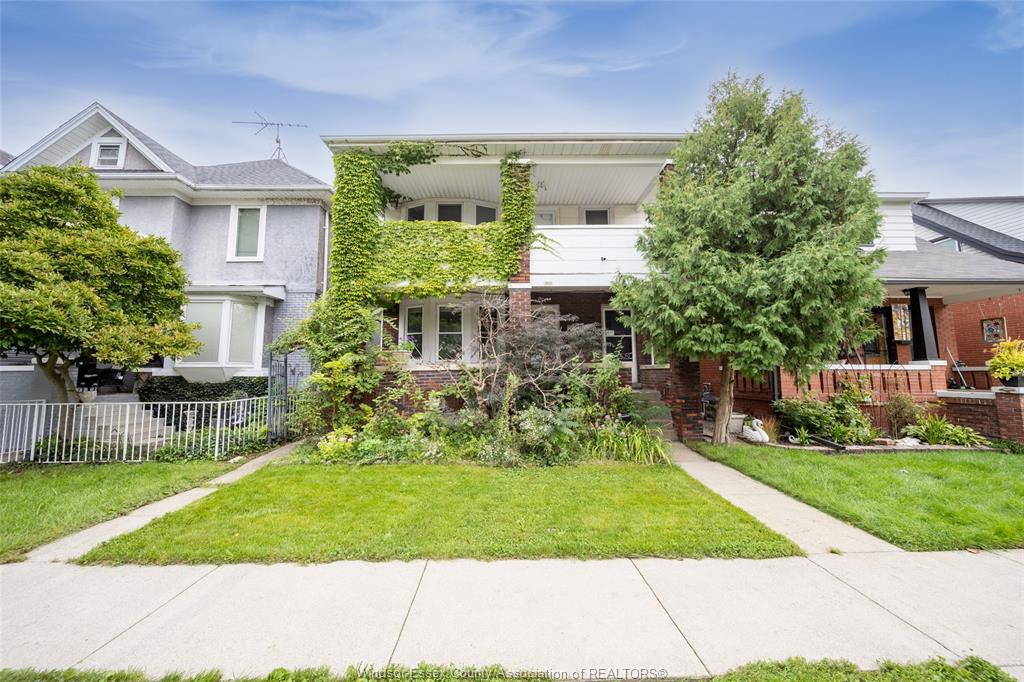 MLS# 26023535: 984 WINDERMERE Road, Windsor, Canada