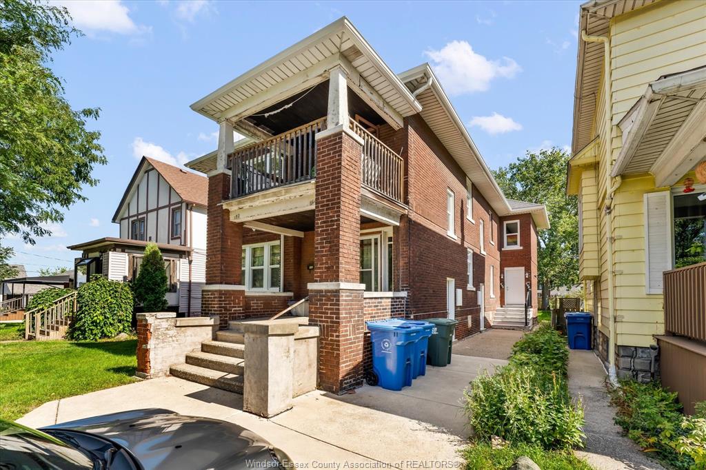 MLS# 26023613: 152-158 CAMPBELL, Windsor, Canada
