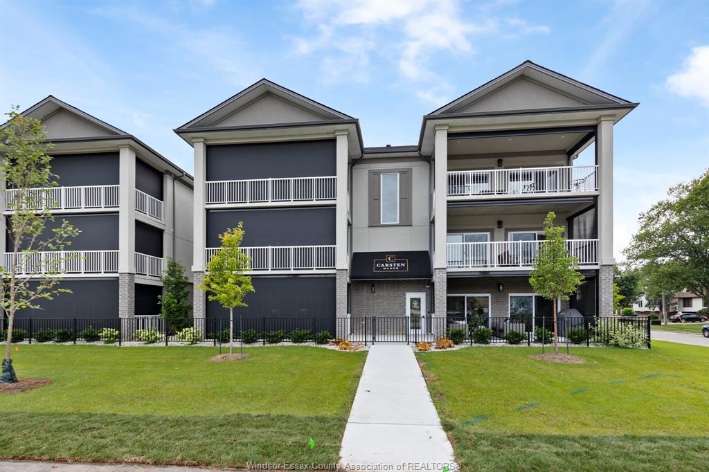 MLS# 26023618: 215 D LESPERANCE Road Unit# 201, Tecumseh, Canada