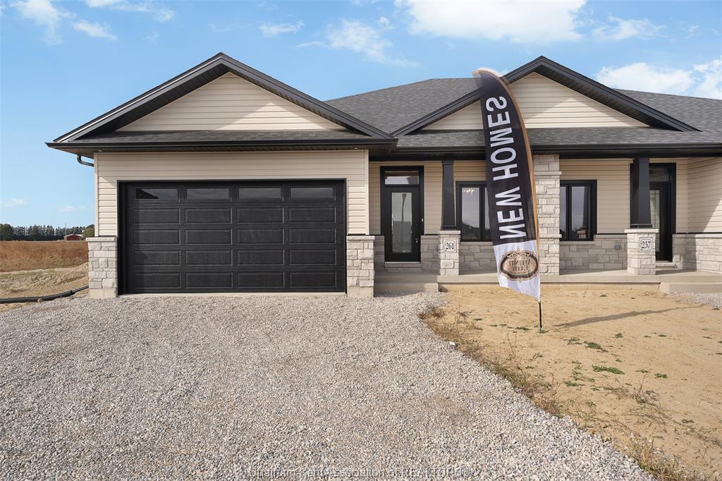 MLS# 26023638: 224 Worthington Court, Chatham, Canada