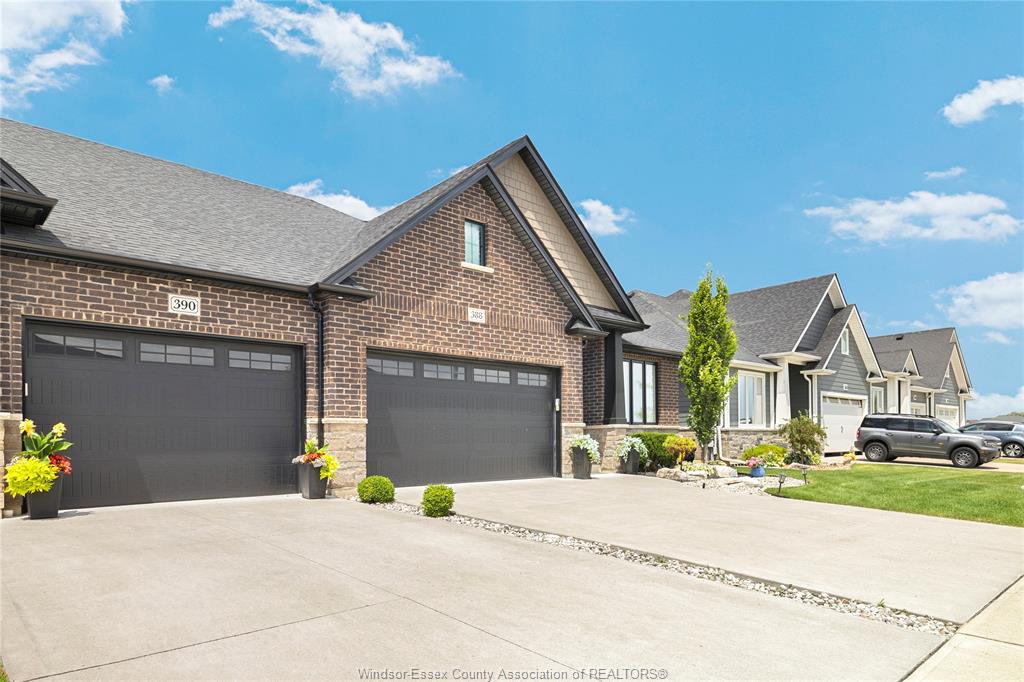 MLS# 26023662: 388 BRUNMAR Crescent, Lakeshore, Canada