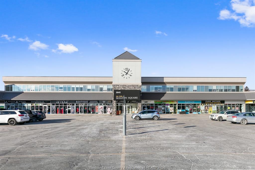 MLS# 26023553: 5841 MALDEN Square Unit# 201, LaSalle, Canada